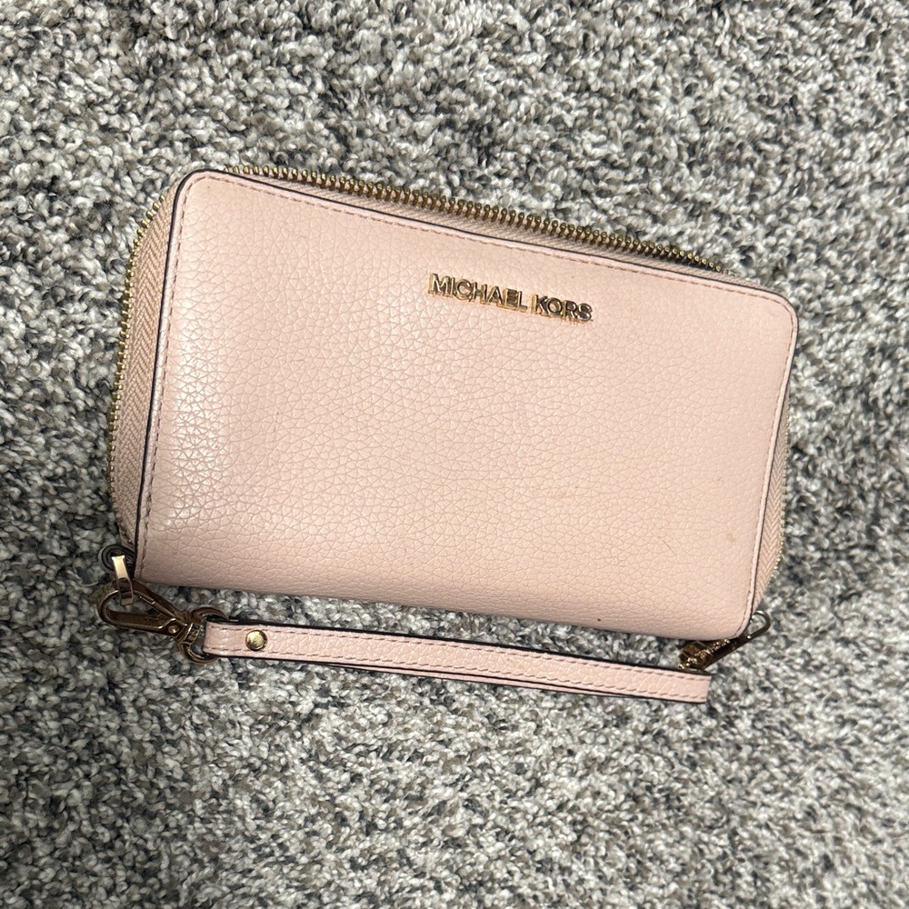Michael Kors Blush Pink Wristlet Wallet